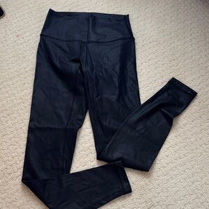 Black shiny lululemon leggings!!